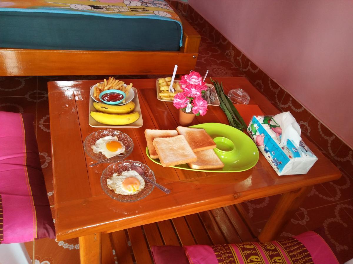 Lanta Danai Guesthouse เกาะลันตา ภายนอก รูปภาพ